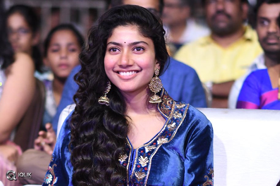 Sai-Pallavi-At-Fidaa-Movie-Audio-Launch